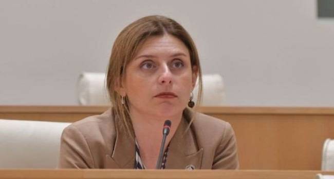 თეონა აქუბარდია: “როგორც ვირისგან წიხლი არ უნდა გეწყინოს, ისე არ მწყინს თქვენგან შეურაცხყოფა!”
