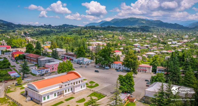 რომელ ქუჩას ვისი სახელი მიენიჭება _ ქუჩების სახელდება ჩოხატაურში