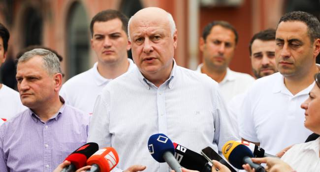 “EPP აცხადებს, რომ საქართველოში კრიზისის მოგვარების გზა ახალი საპარლამენტო არჩევნებია”- გიგი წერეთელი