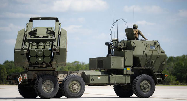 ამერიკა უკრაინას HIMARS-ის მოწინავე სარაკეტო სისტემებსა და საბრძოლო მასალას გადასცემს