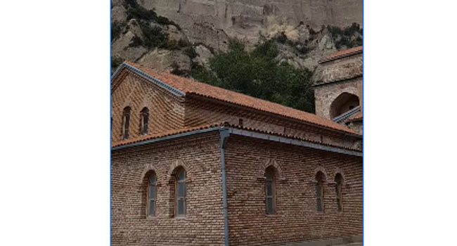 შიომღვიმის მონასტერთან მთა ჩამოიშალა _ ვიდეოკადრები ადგილიდან