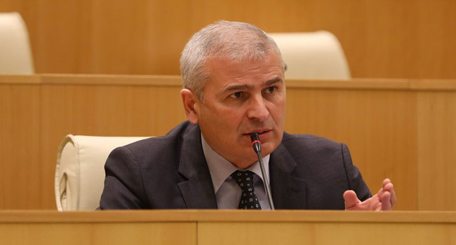 კომიტეტმა ლევან ვარშალომიძისთვის პარლამენტის წევრის უფლებამოსილების ვადამდე შეწყვეტას მხარი დაუჭირა