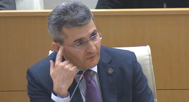 “თემა დახურულია”- რას ამბობს  მდინარაძე ჩოხატაურში დუმბაძის სკვერის შესახებ