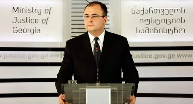 “სამივე დამნაშავე დაკავებულია!”- რატი ბრეგაძე