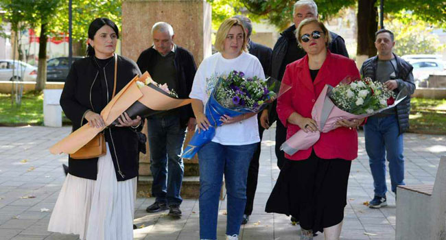 საქართველოს ეროვნული გმირის ზაზა დამენიას ხსოვნას გურიაში სახელმწიფო რწმუნებულის მოადგილეებმა პატივი მიაგეს