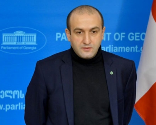 იაგო ხვიჩია – სვეტი ოპოზიციონერები მარტო ჩვენ ვართ, დანარჩენები არიან „ქოცები“ და „ნაცები“