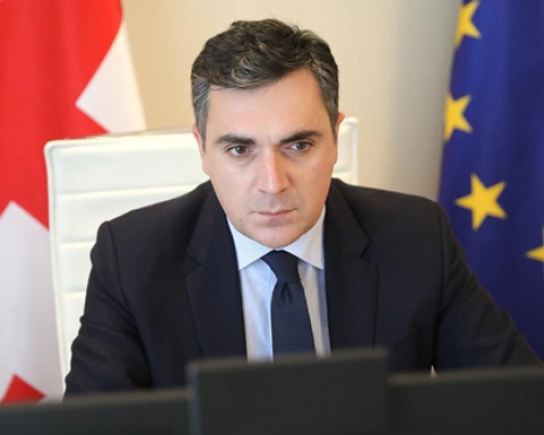 “შეურაცხყოფა მიაყენა სახელმწიფოს”: დარჩიაშვილის თქმით, საფრანგეთში საქართველოს ელჩი პოსტიდან თვითონ გაუშვა