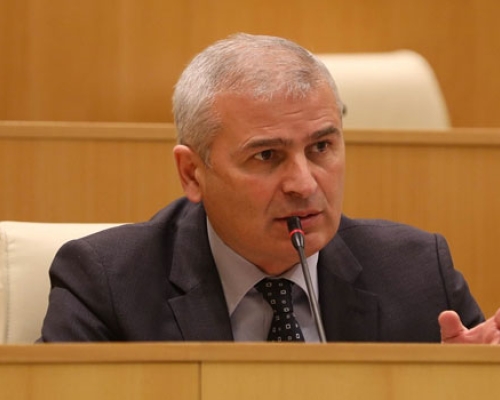კომიტეტმა ლევან ვარშალომიძისთვის პარლამენტის წევრის უფლებამოსილების ვადამდე შეწყვეტას მხარი დაუჭირა