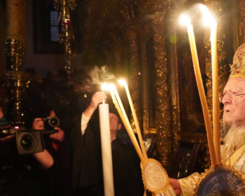 რას მოუწოდებს მსოფლიო პატრიარქი  რუსეთს და უკრაინას