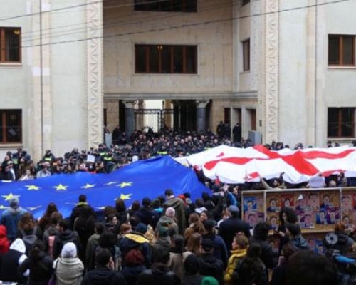 reuters: ჩხუბი საქართველოს პარლამენტში კანონპროექტის გამო