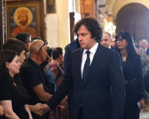 პრემიერმა აფხაზეთიდან გადმოსვენებული უგზო-უკვლოდ დაკარგული პირების ოჯახებს მიუსამძიმრა