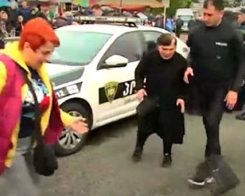 “გავრილოვი თქვენი ღმერთია” – წარწერის გამო ზუგდიდში  ახალგაზრდა დააკავეს
