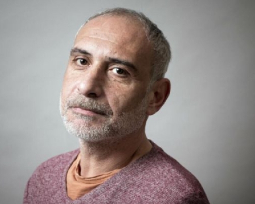 შსს: “პოეტი ზვიად რატიანი პოლიციელზე თავდასხმის ბრალდებით დააკავეს”