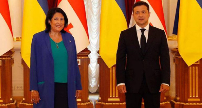 ვოლოდიმირ ზელენსკი საქართველოს პრეზიდენტ სალომე ზურაბიშვილს მხარდაჭერისთვის მადლობას უხდის